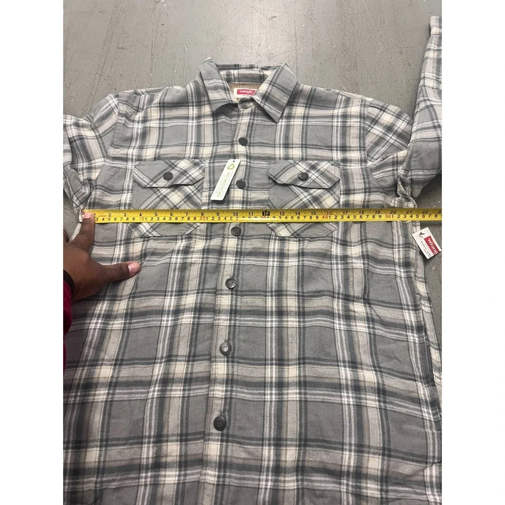 Wrangler Flannel Jacket Men Medium Gray Plaid Sherpa Lined Rugged Lumberjack NWT
